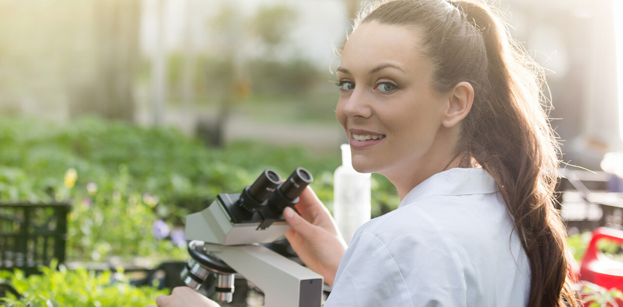 Was macht ein:e Agrarwissenschaftler:in? Was macht ein:e Agrarwissenschaftler:in?